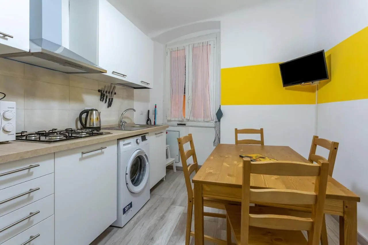 Appartamento Piombo Giallo - Affitti Brevi Italia Genova Italia