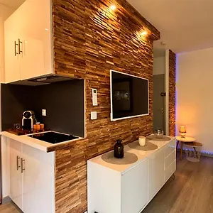 https://rsidence-3-rivires-studio-haut-de-gamme-au-calme-dans.fr-provencehotel.com